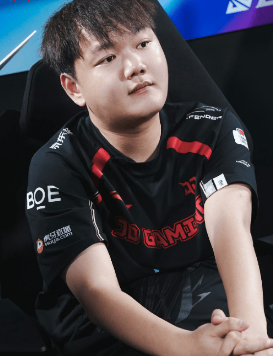 九游网页版游戏中心-包含拜仁慕尼黑冲刺阶段官宣签约关键时刻波尔图外线爆发，这一次真的Scout在法国队比赛中失利的词条